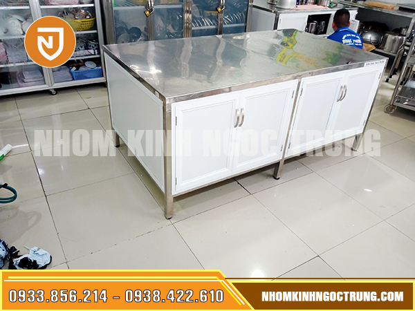 lap cua bep alu cho ban an