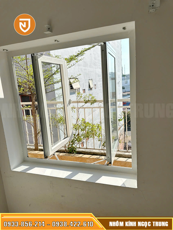 cua so nhom xingfa 2 canh mo