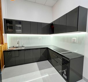 tu bep canh kinh dep