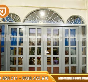 cua nhom xingfa chia o hong kong